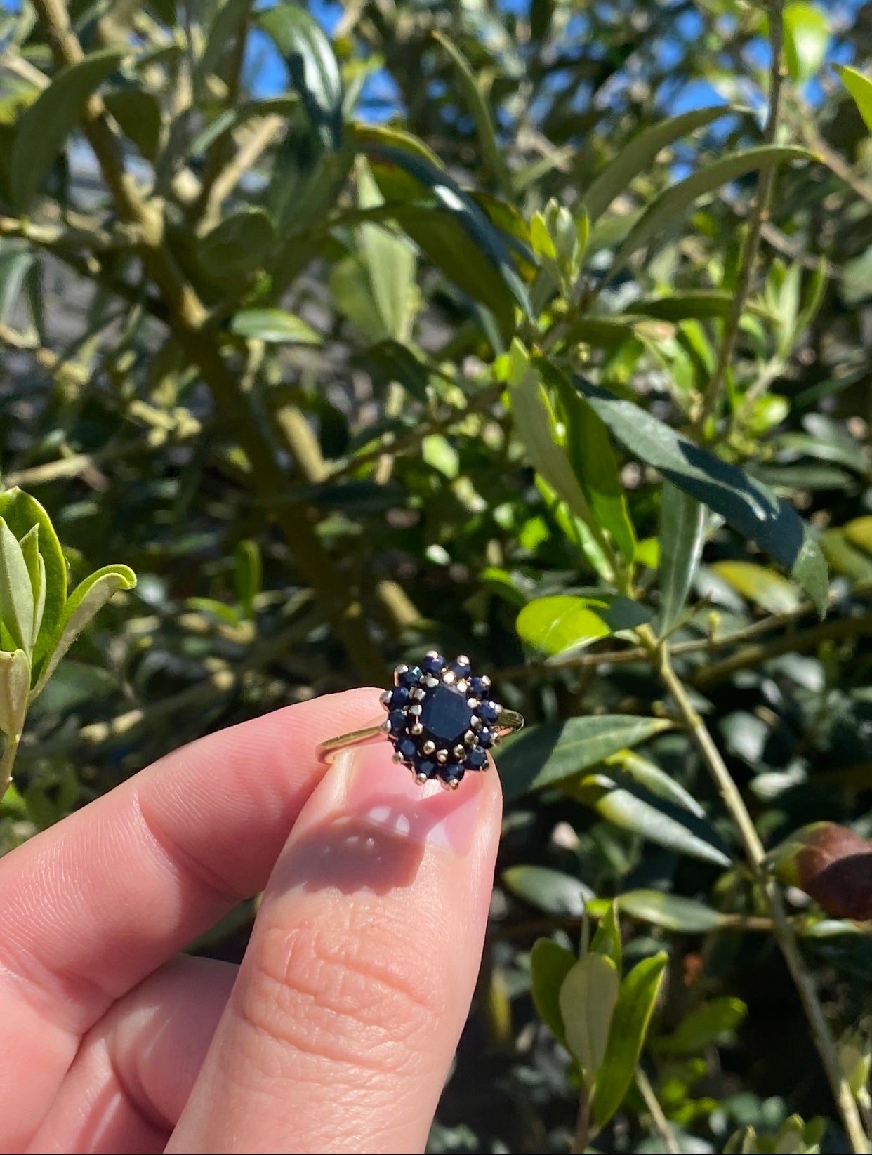 Vintage Blue Sapphire Cluster Ring