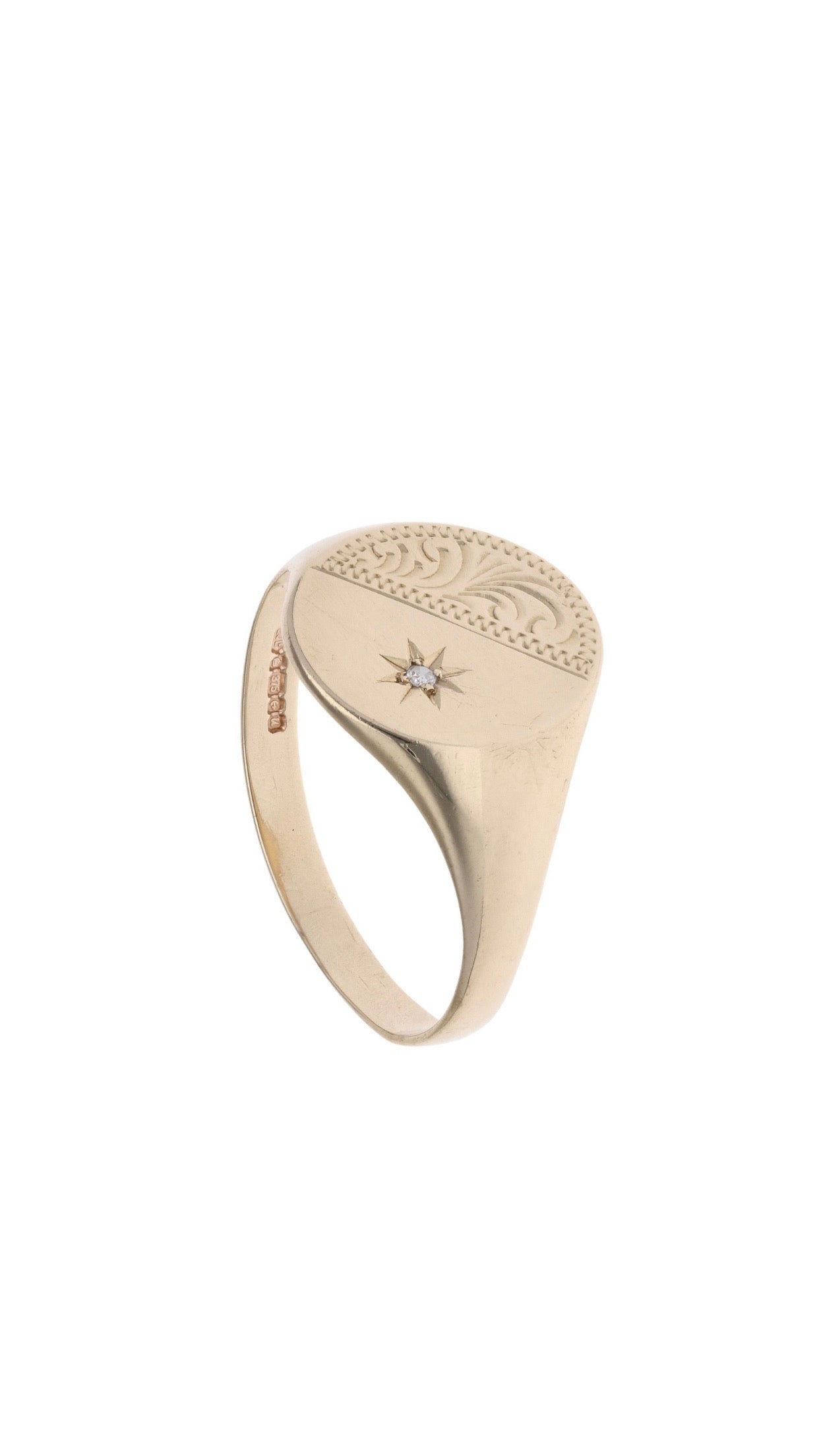 9ct Yellow Gold Diamond Signet Ring - Size: T