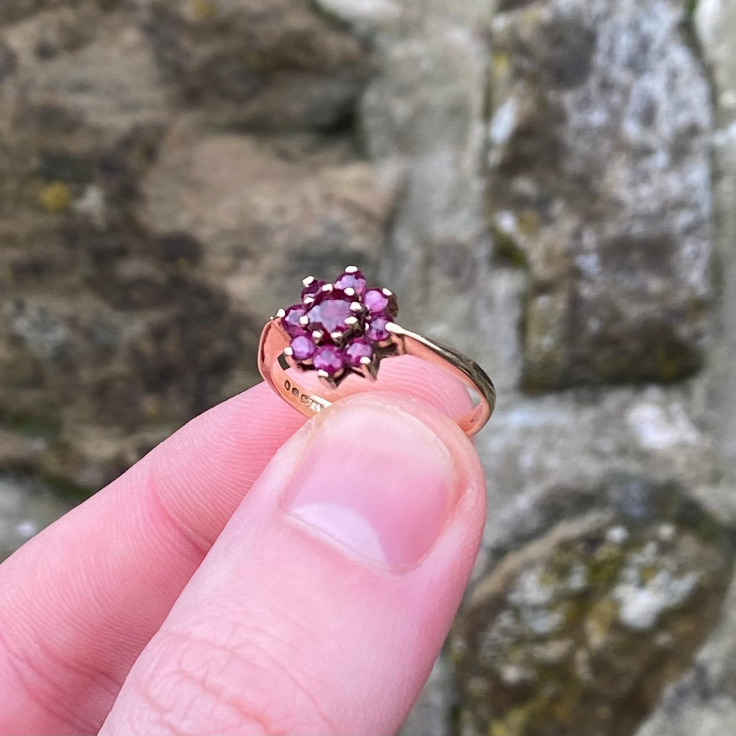 Vintage 9ct Gold Ruby Cluster Ring – Size: N