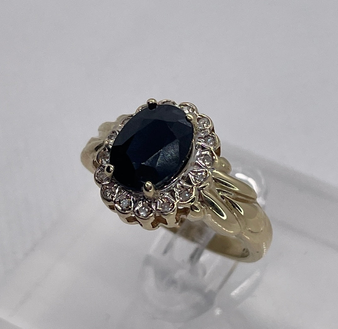 9ct Gold Sapphire and Diamond Cluster - Size L