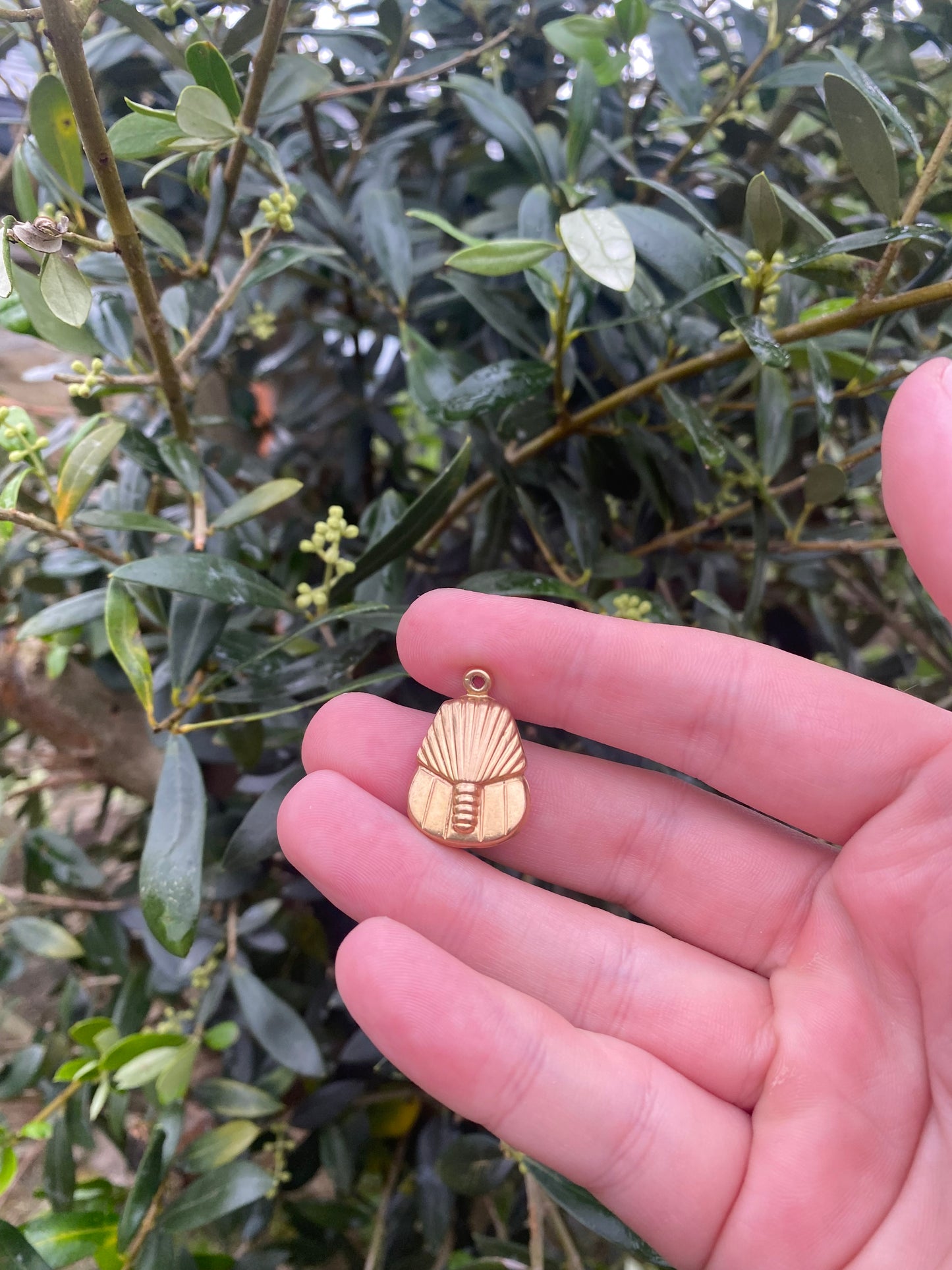 Egyptian pharaoh pendant 9ct gold