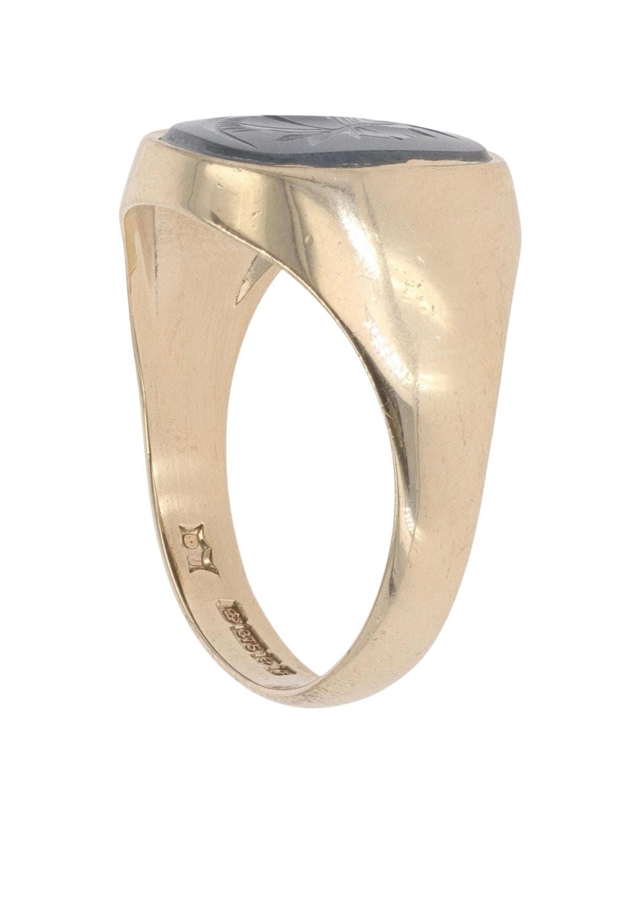 9ct Yellow Gold Hematite Centurion Signet Ring - Size: P 1/2