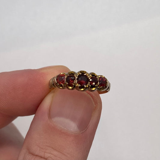 Antique 9ct Gold Five-Stone Garnet Ring – Size O