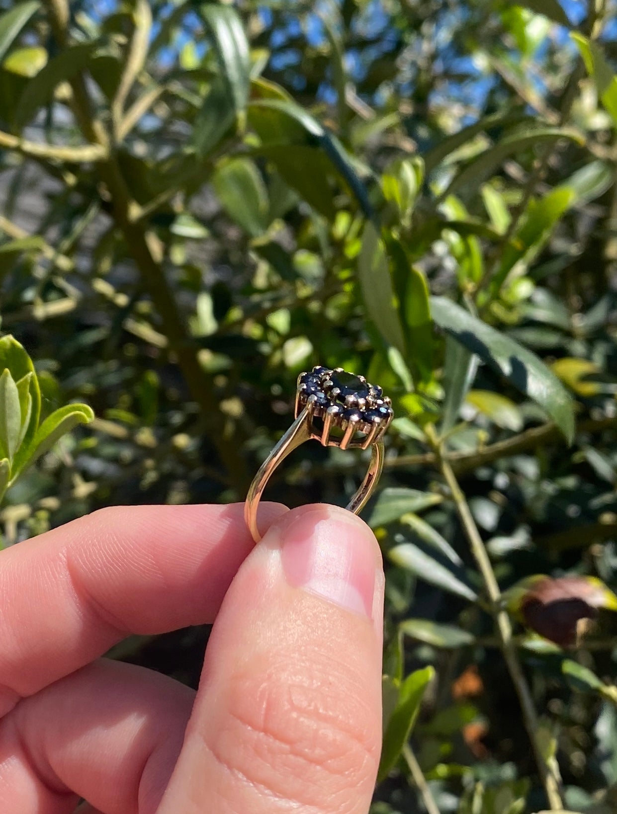 Vintage Blue Sapphire Cluster Ring