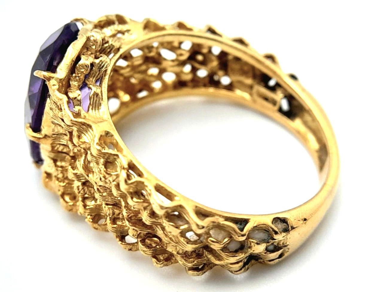 18k Gold 4ct Amethyst Ring - Size: P