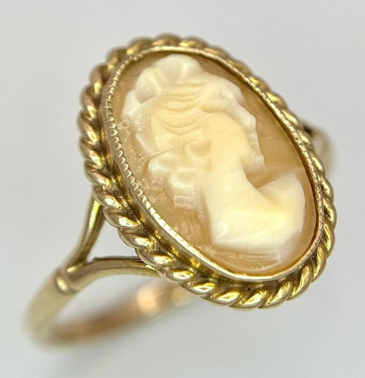 Vintage Gold Cameo Ring - Size: N