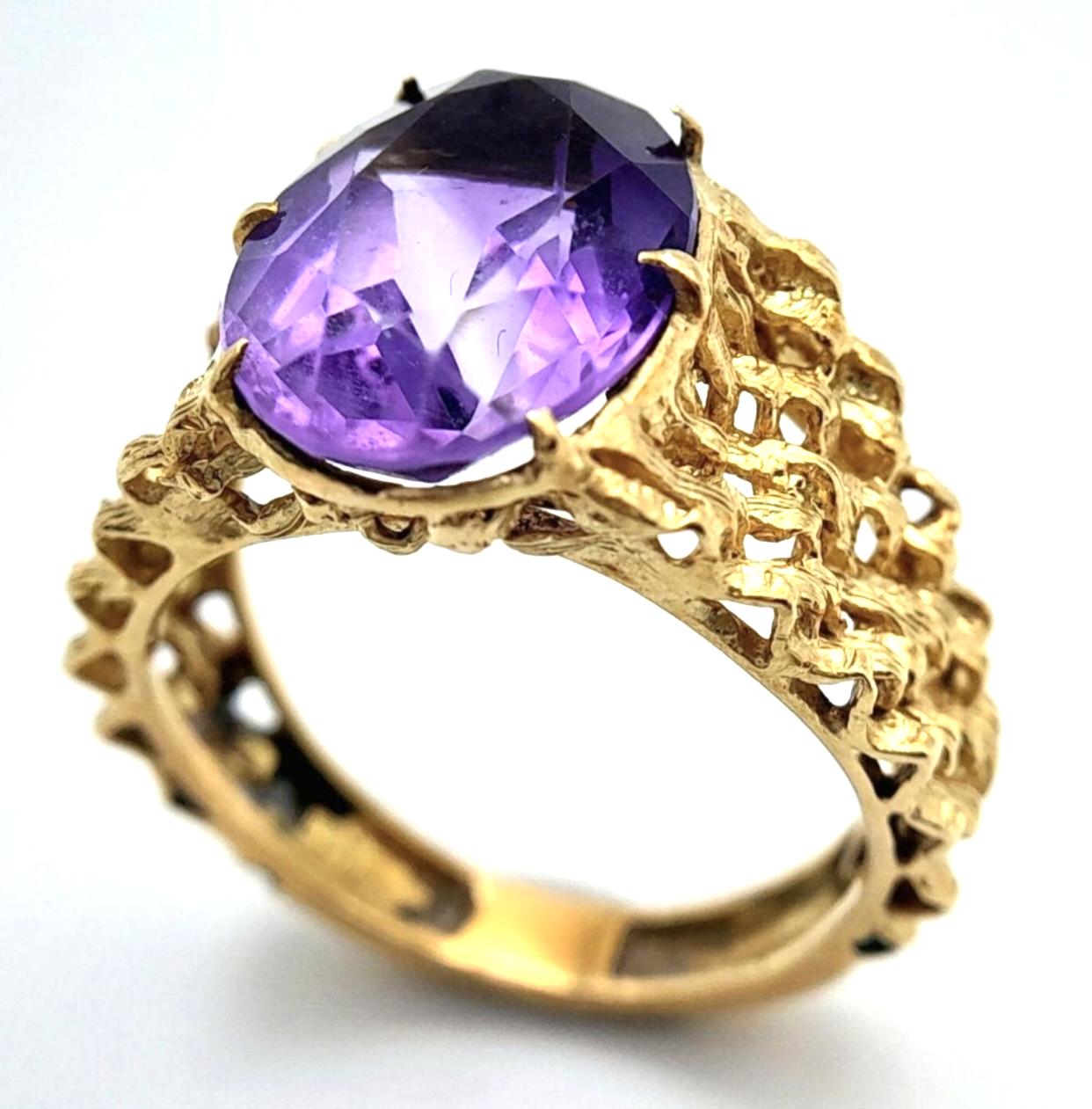 18k Gold 4ct Amethyst Ring - Size: P