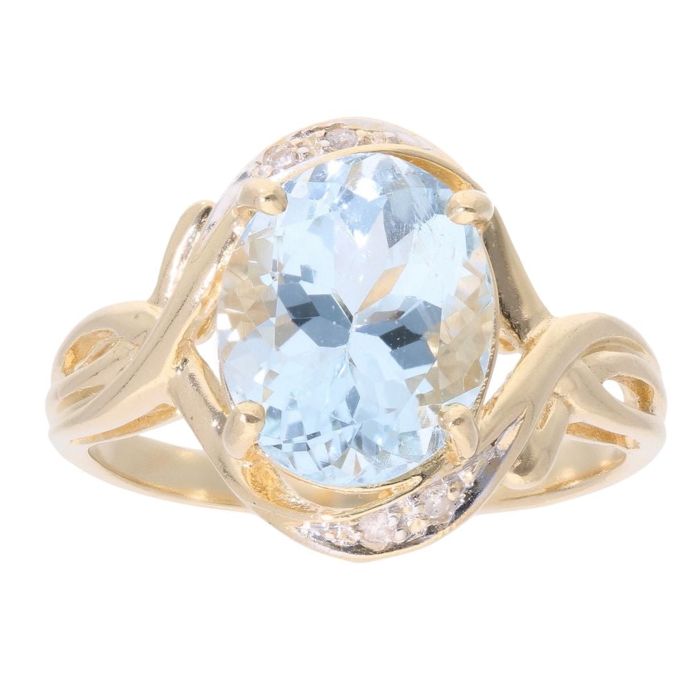 18ct Yellow Gold Aquamarine & Diamond Ring